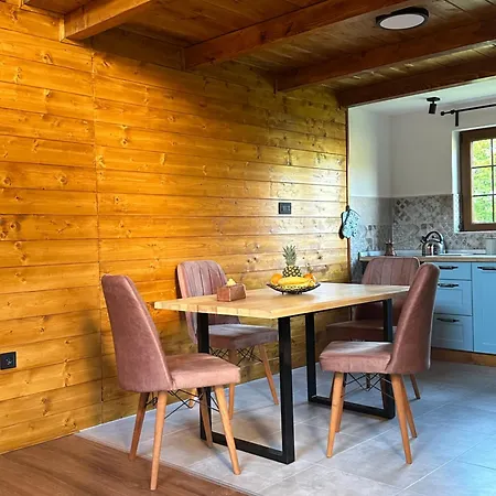 Vikendica Brvnara Beli *