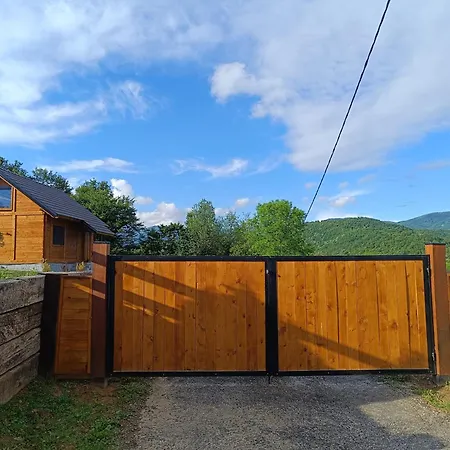 Brvnara Beli Vikendica *